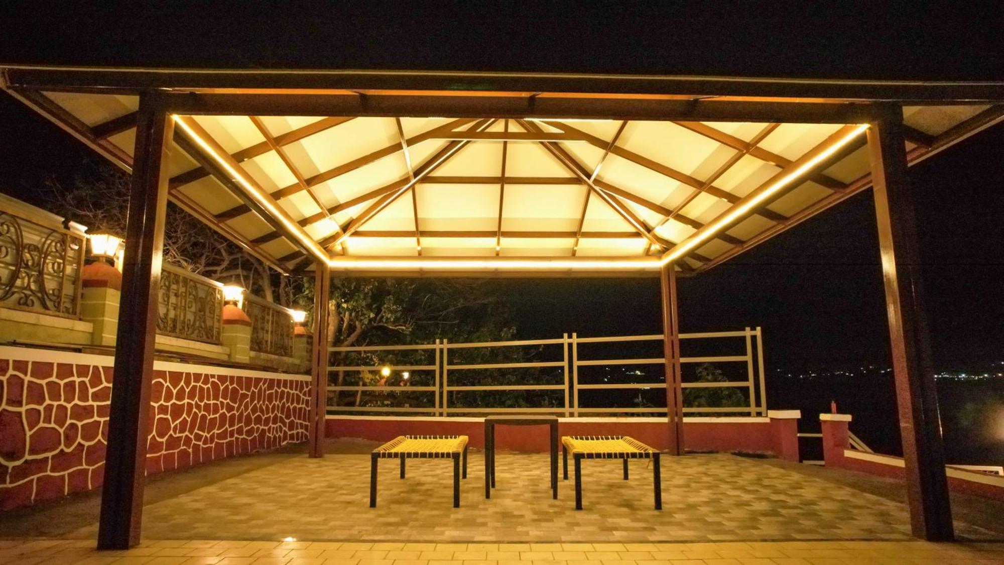 Magnum Villa Panchgani Esterno foto