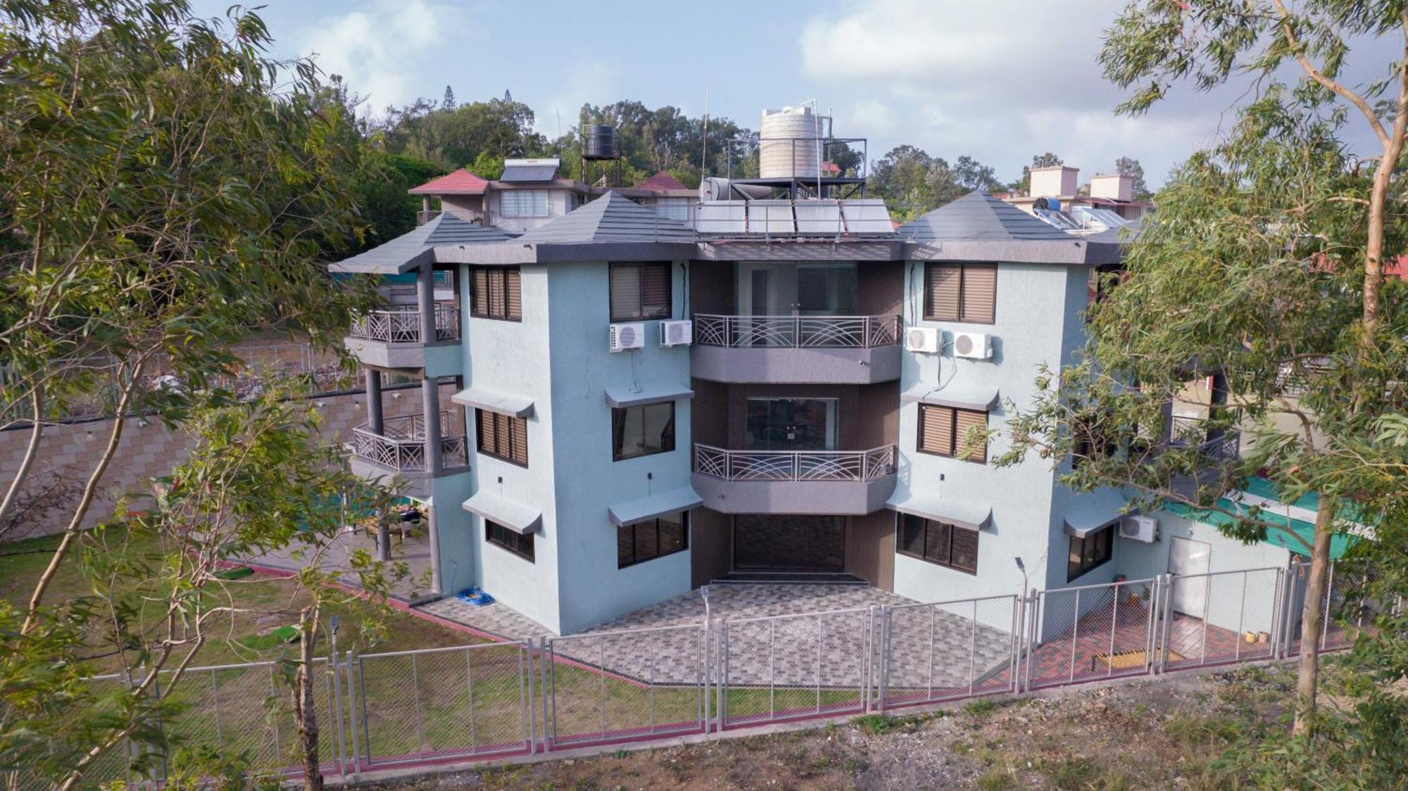 Magnum Villa Panchgani Esterno foto
